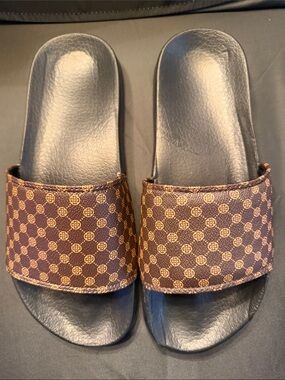 Brown Patterned Slide Sandals